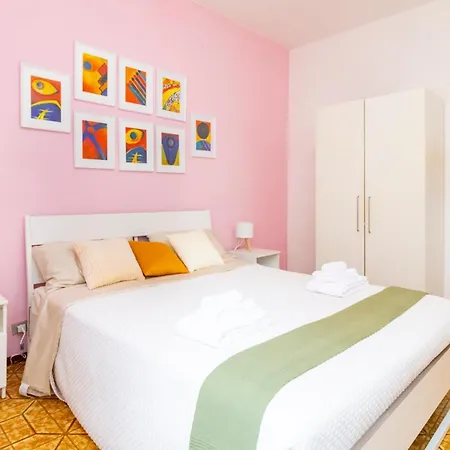 Casa A Colori بيت ضيافة